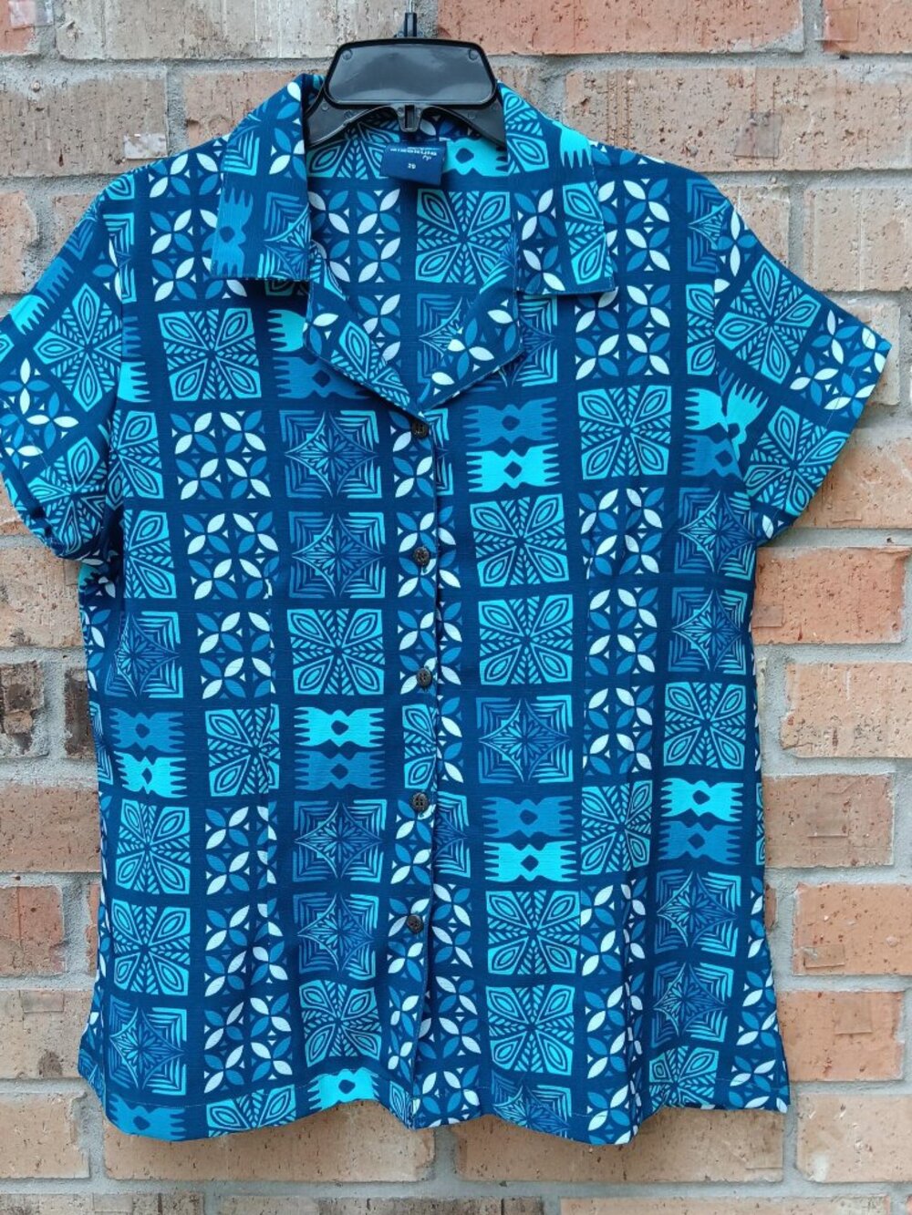 Aisokua Fiji Womens Top Blouse Button Front Short Sleeves Blue Size 20